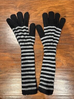 Black & Gray Striped Long Knit Gloves